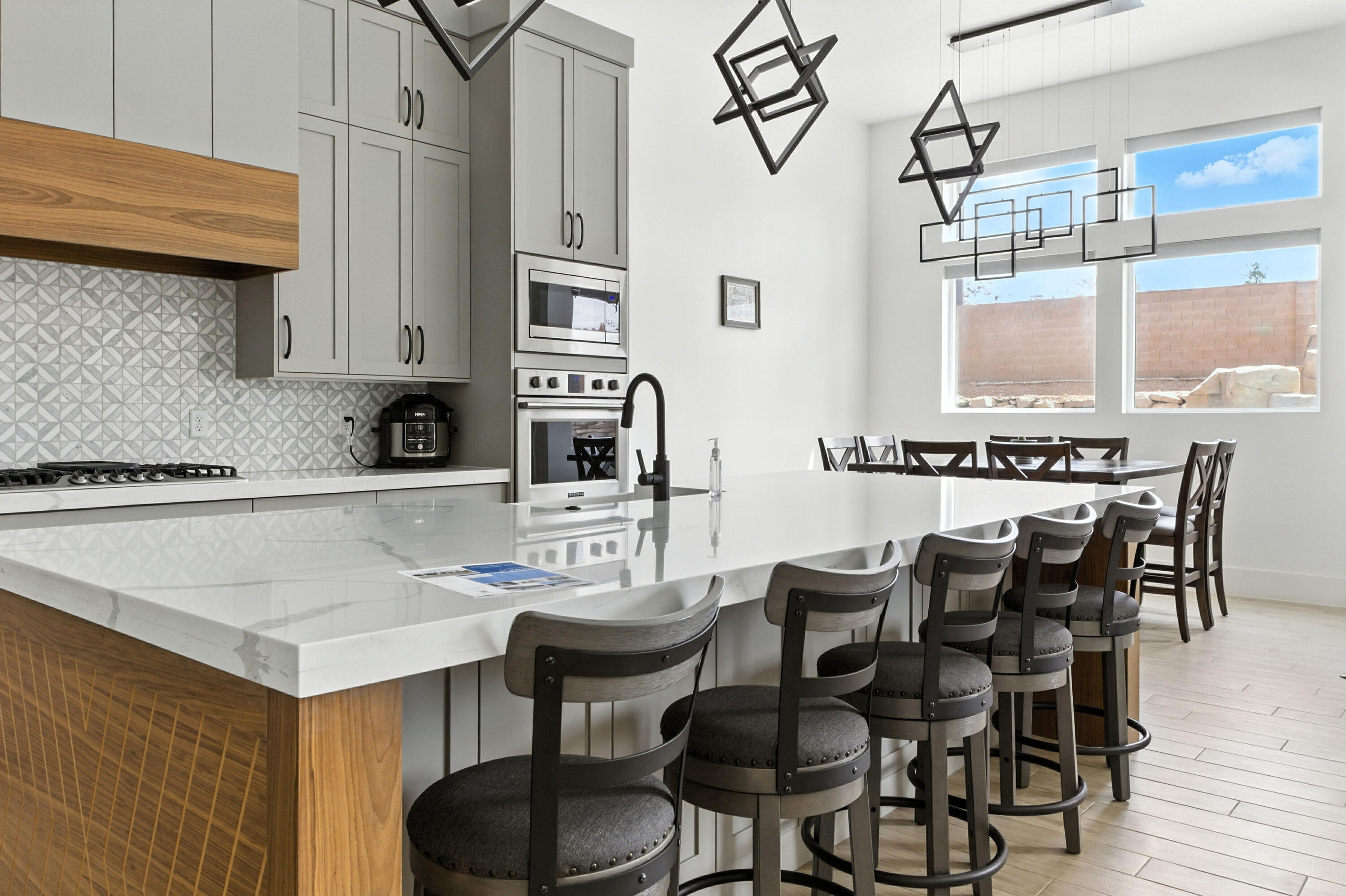 ANCESTOR ESTATES - Residential