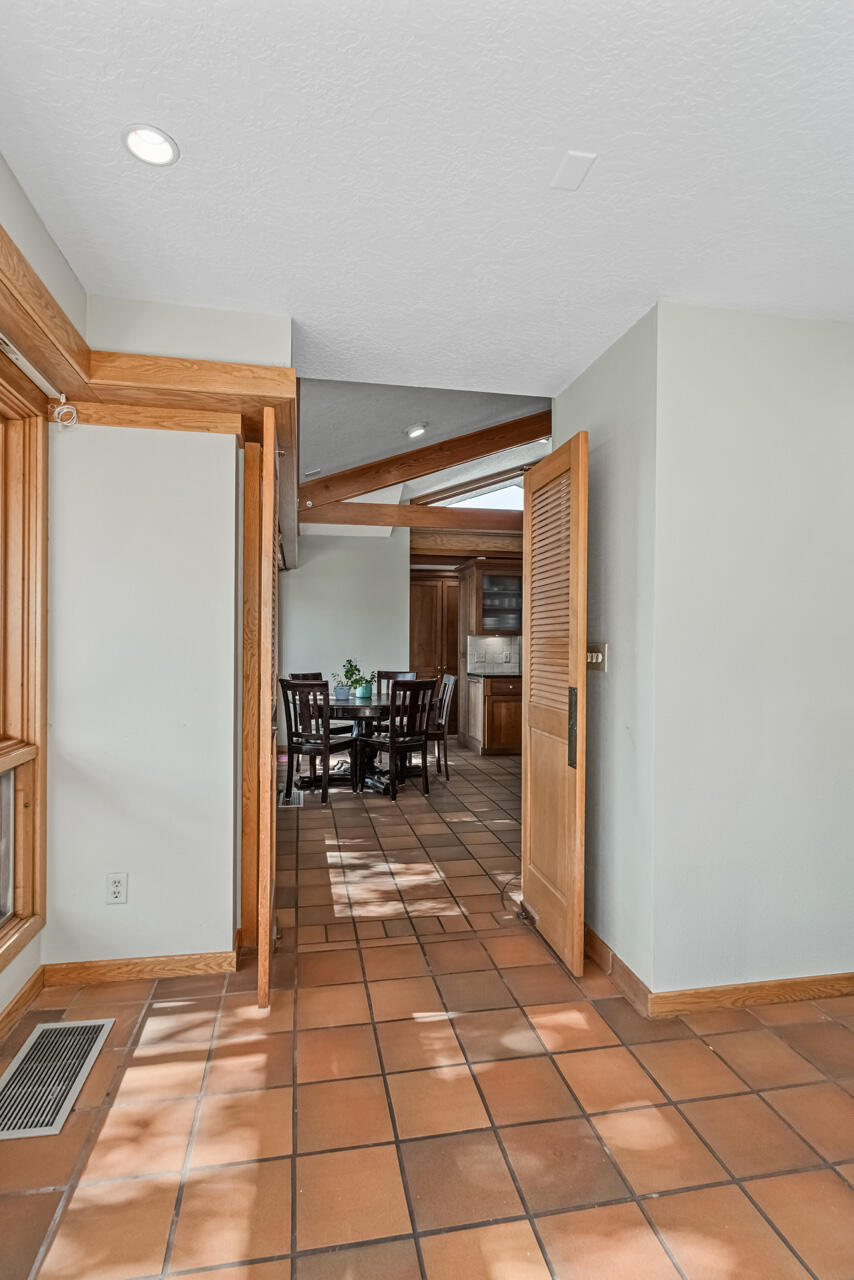 BLOOMINGTON COUNTRY CLUB - Residential