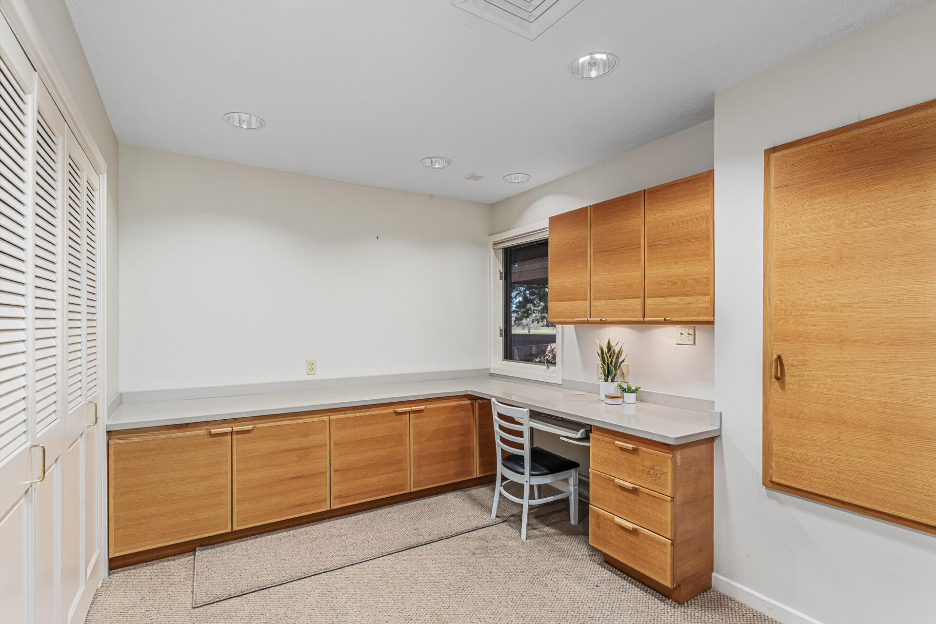 BLOOMINGTON COUNTRY CLUB - Residential