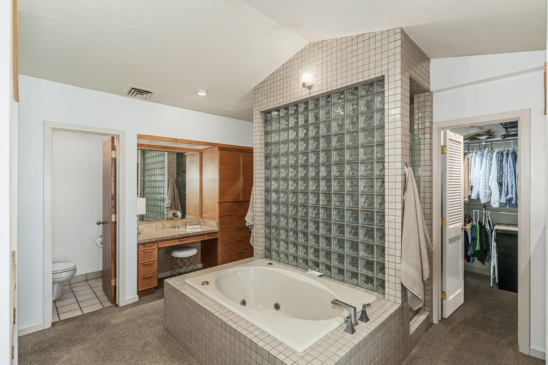 BLOOMINGTON COUNTRY CLUB - Residential