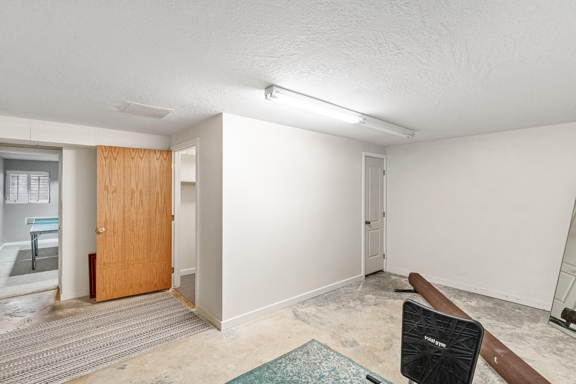 BLOOMINGTON COUNTRY CLUB - Residential