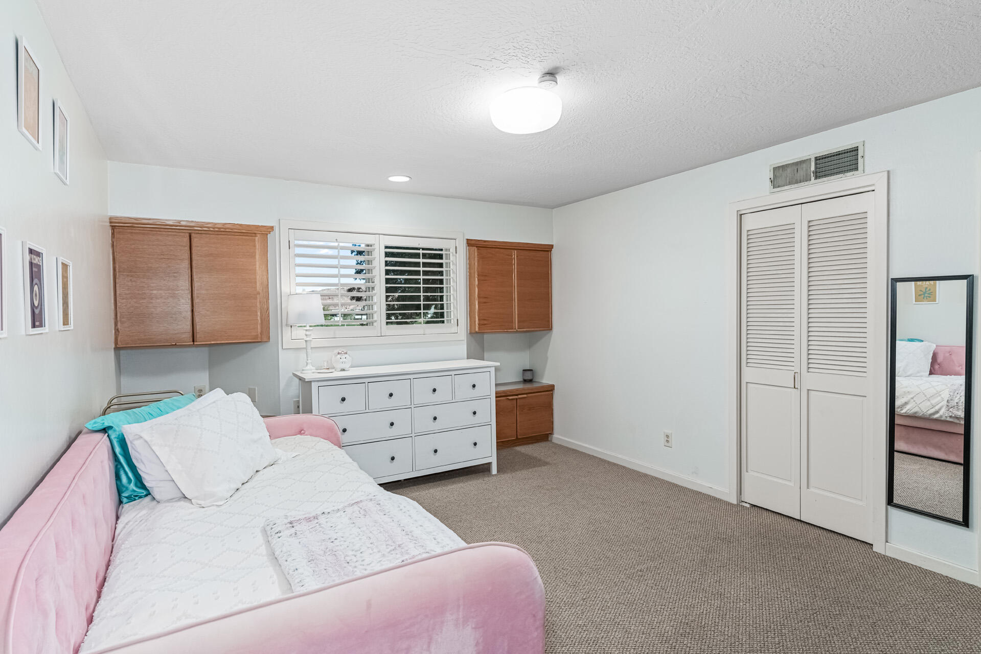 BLOOMINGTON COUNTRY CLUB - Residential