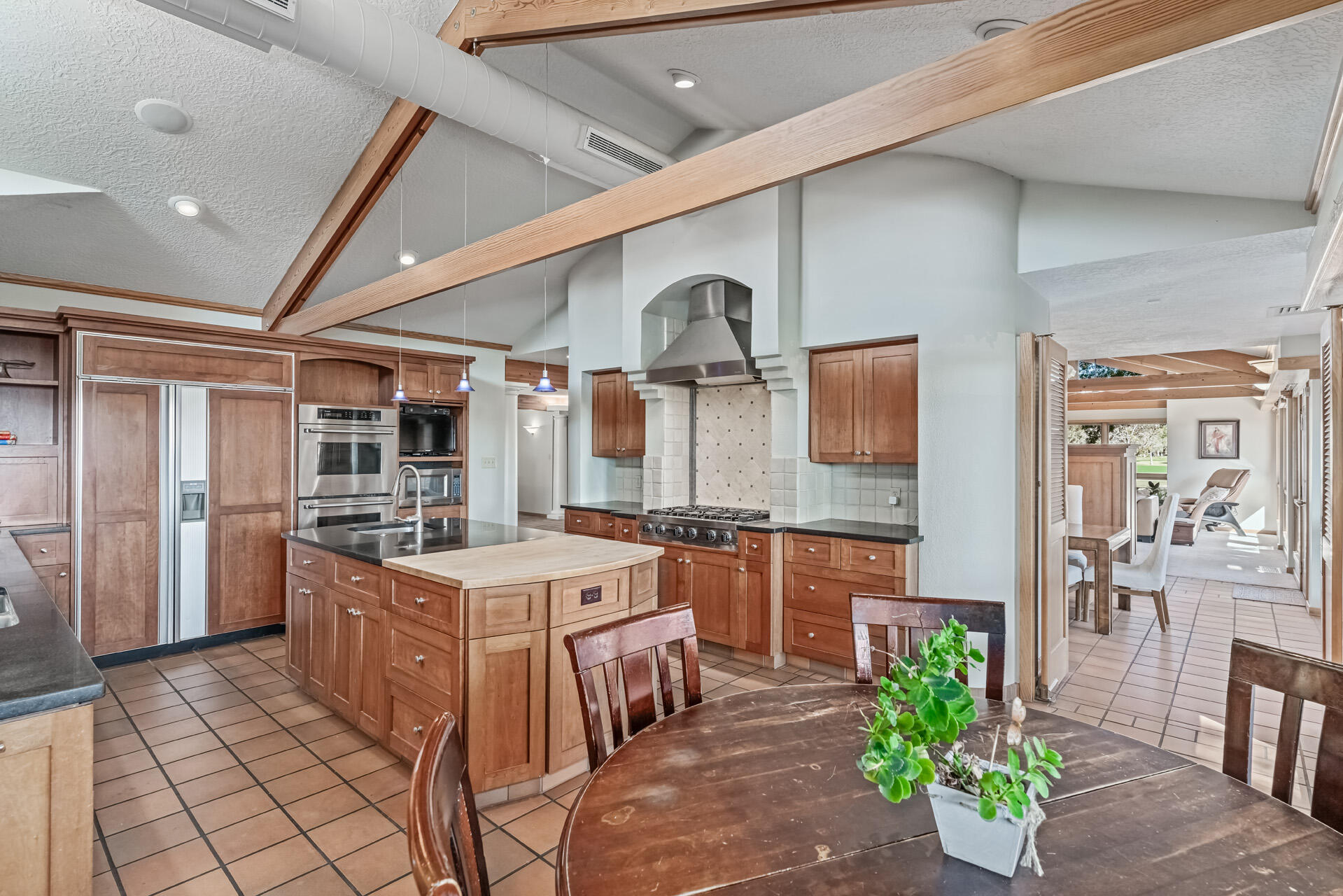 BLOOMINGTON COUNTRY CLUB - Residential