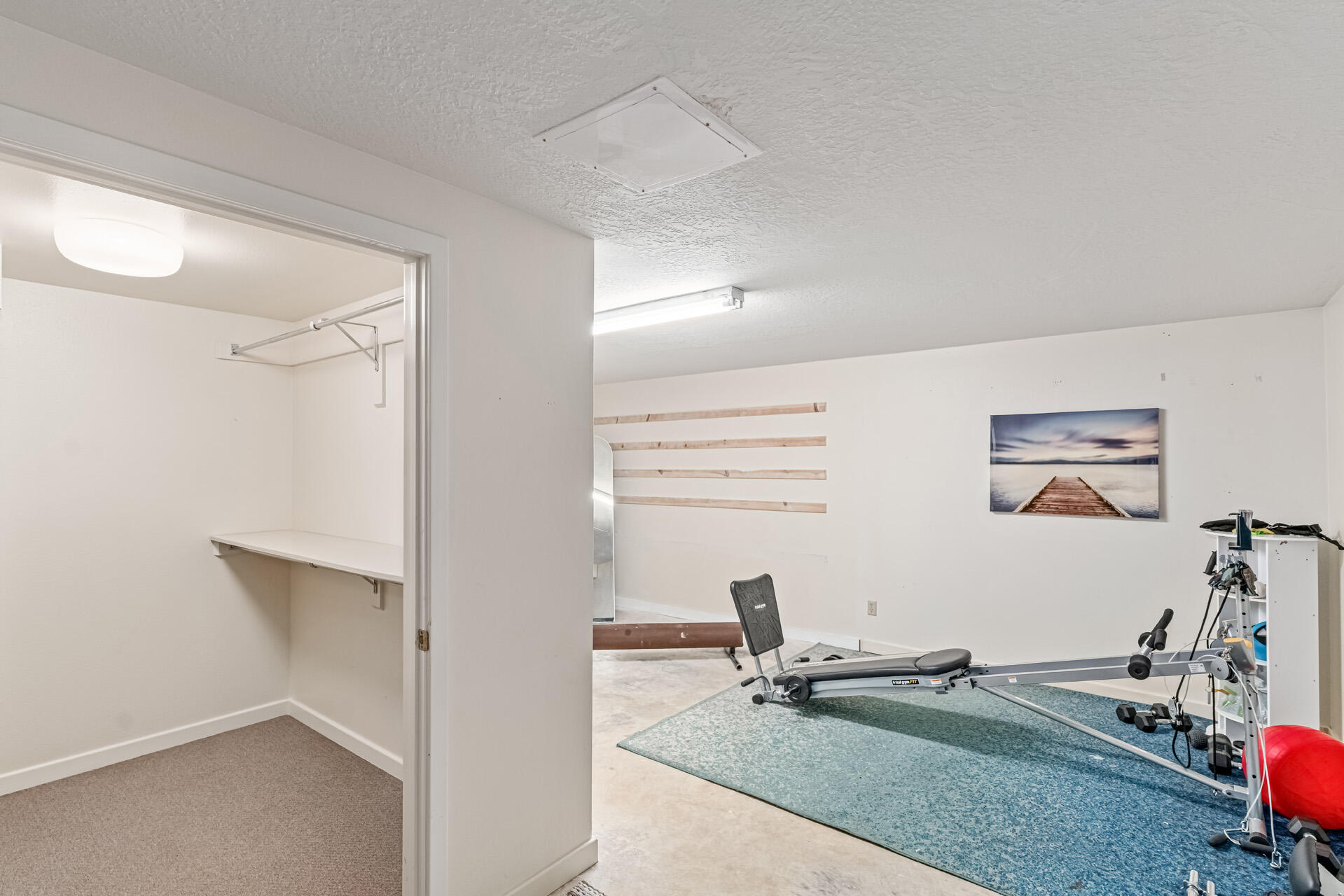 BLOOMINGTON COUNTRY CLUB - Residential