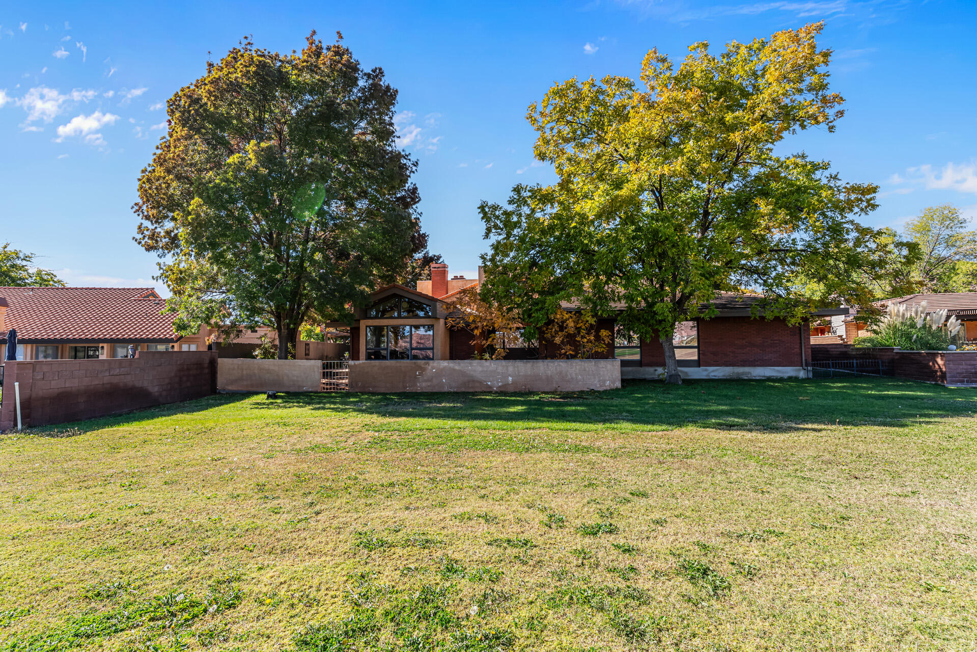 BLOOMINGTON COUNTRY CLUB - Residential