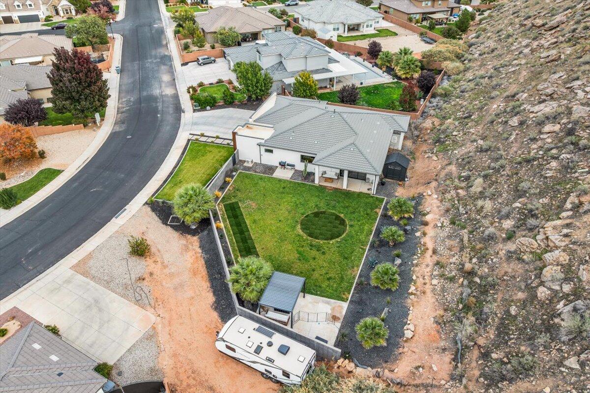 HERITAGE COVE - Residential