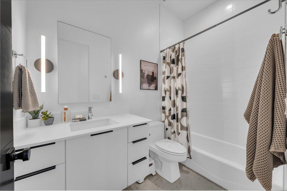 HERITAGE COVE - Residential