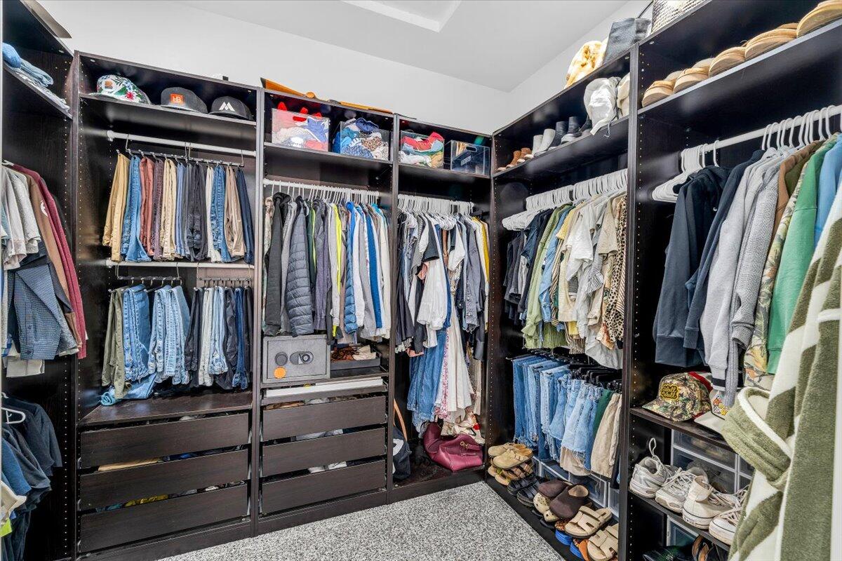 HERITAGE COVE - Residential