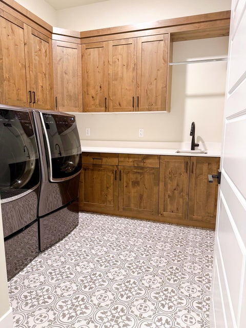 Tiny photo for 2999 Woodrow LN, Washington, UT 84780 (MLS # 26-276744)