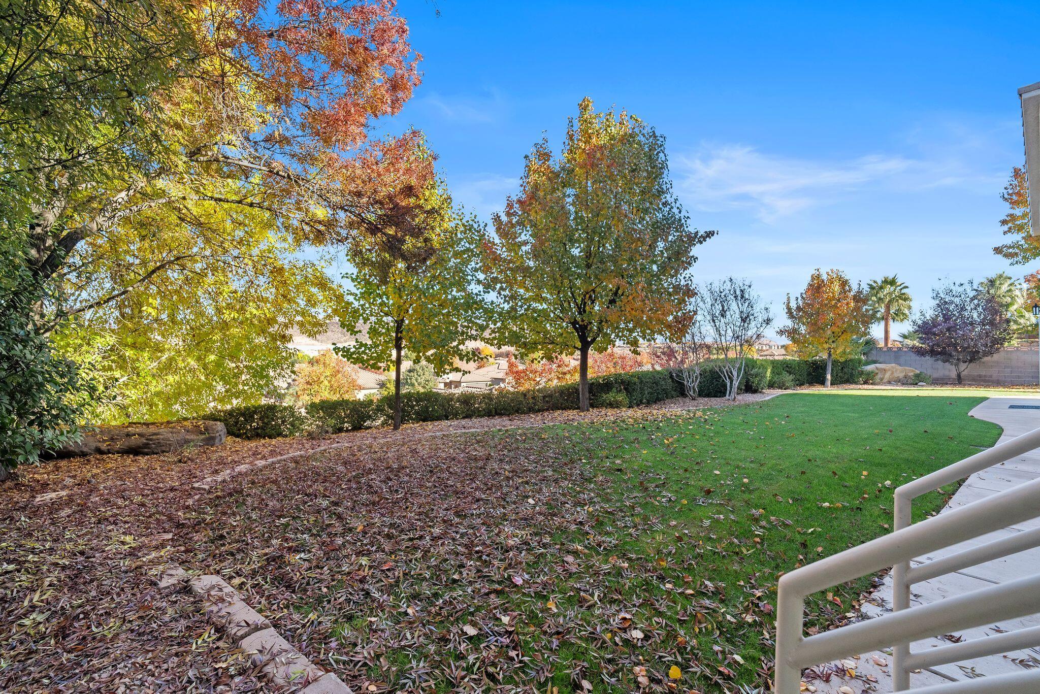 BOULDERS - Residential