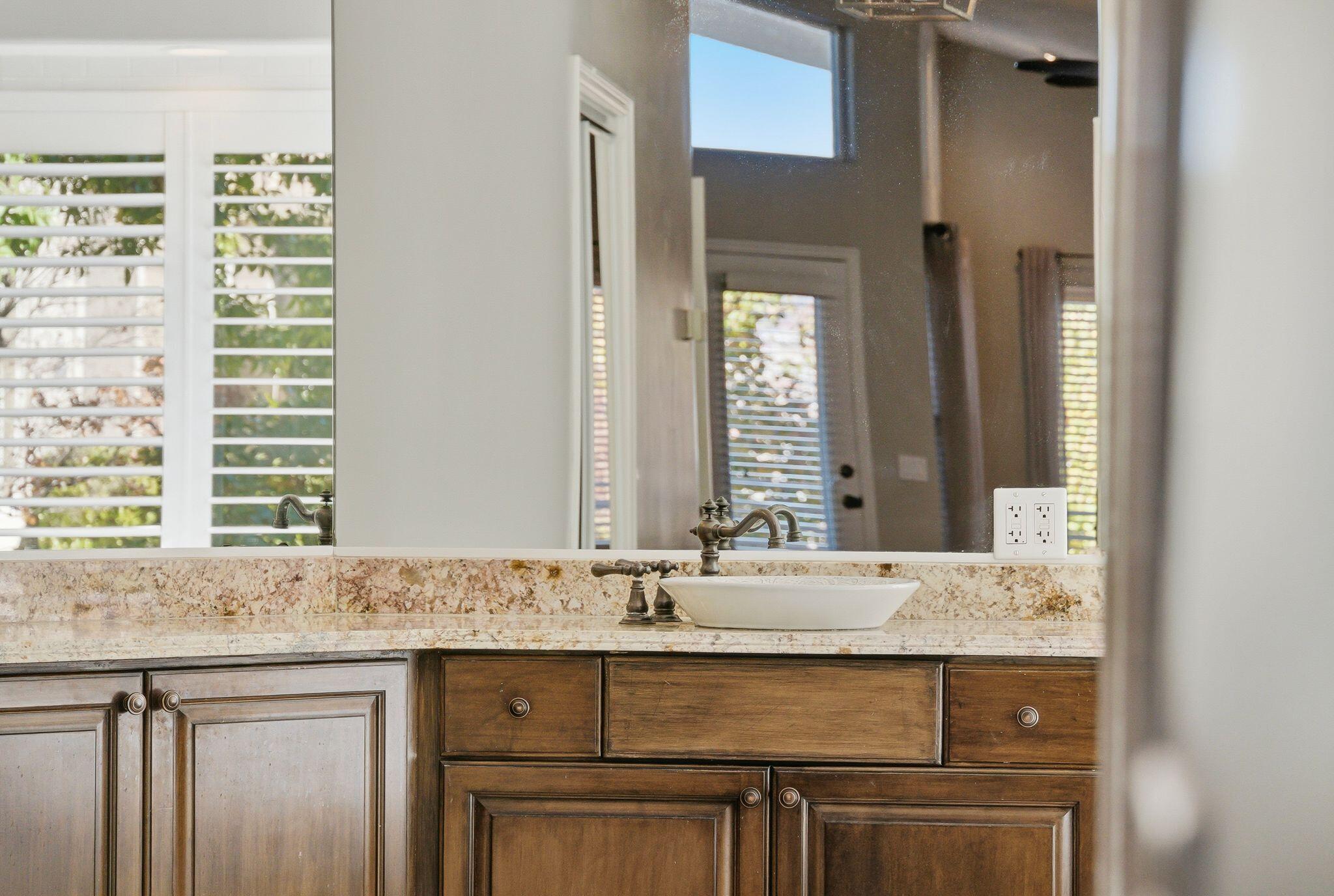 BOULDERS - Residential