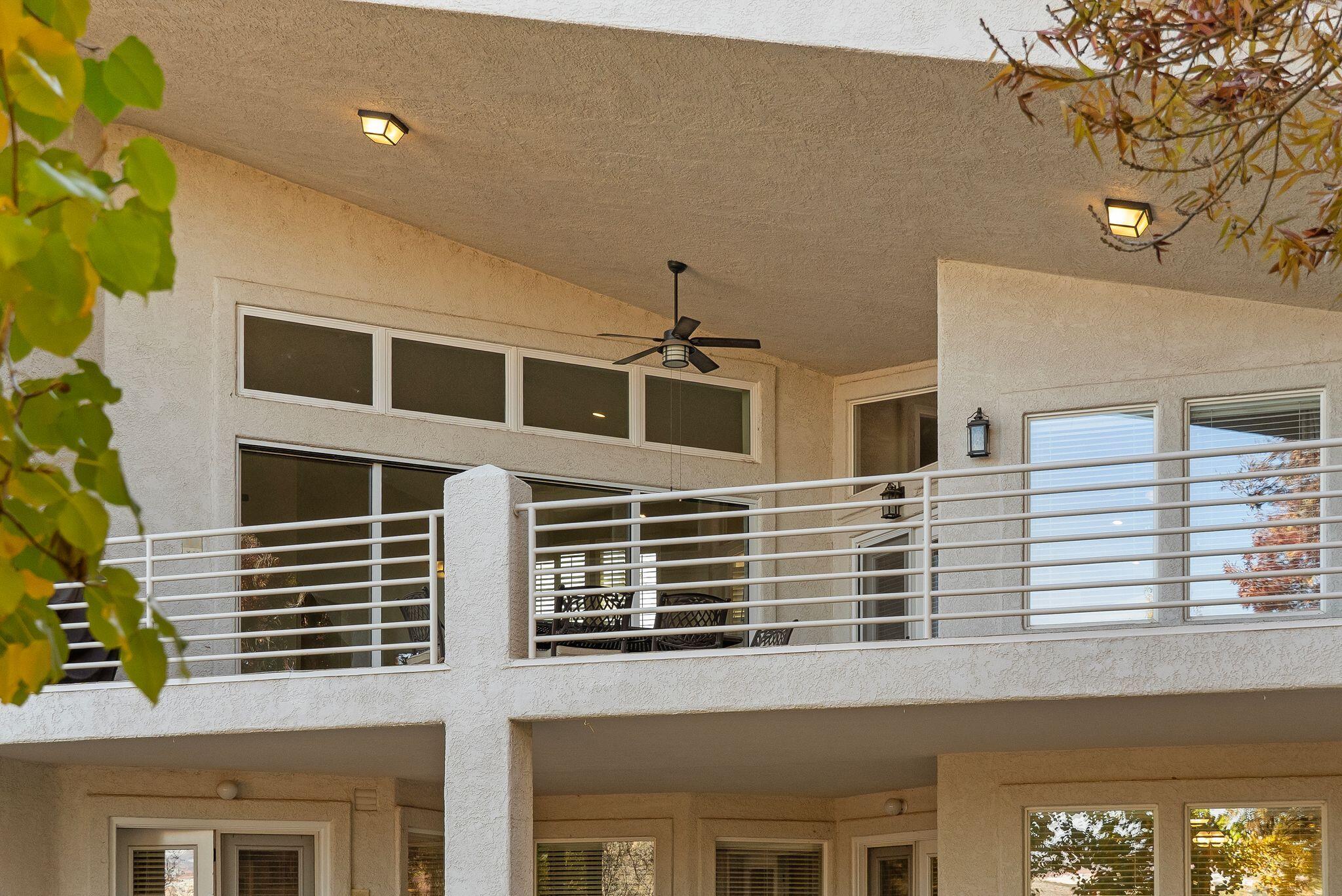 BOULDERS - Residential