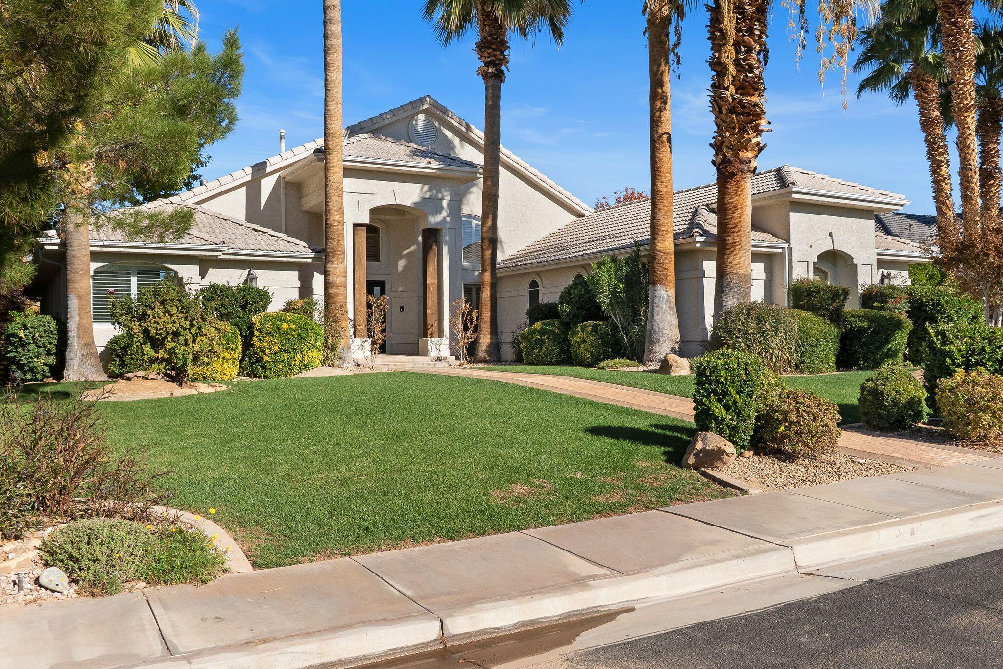 BOULDERS - Residential