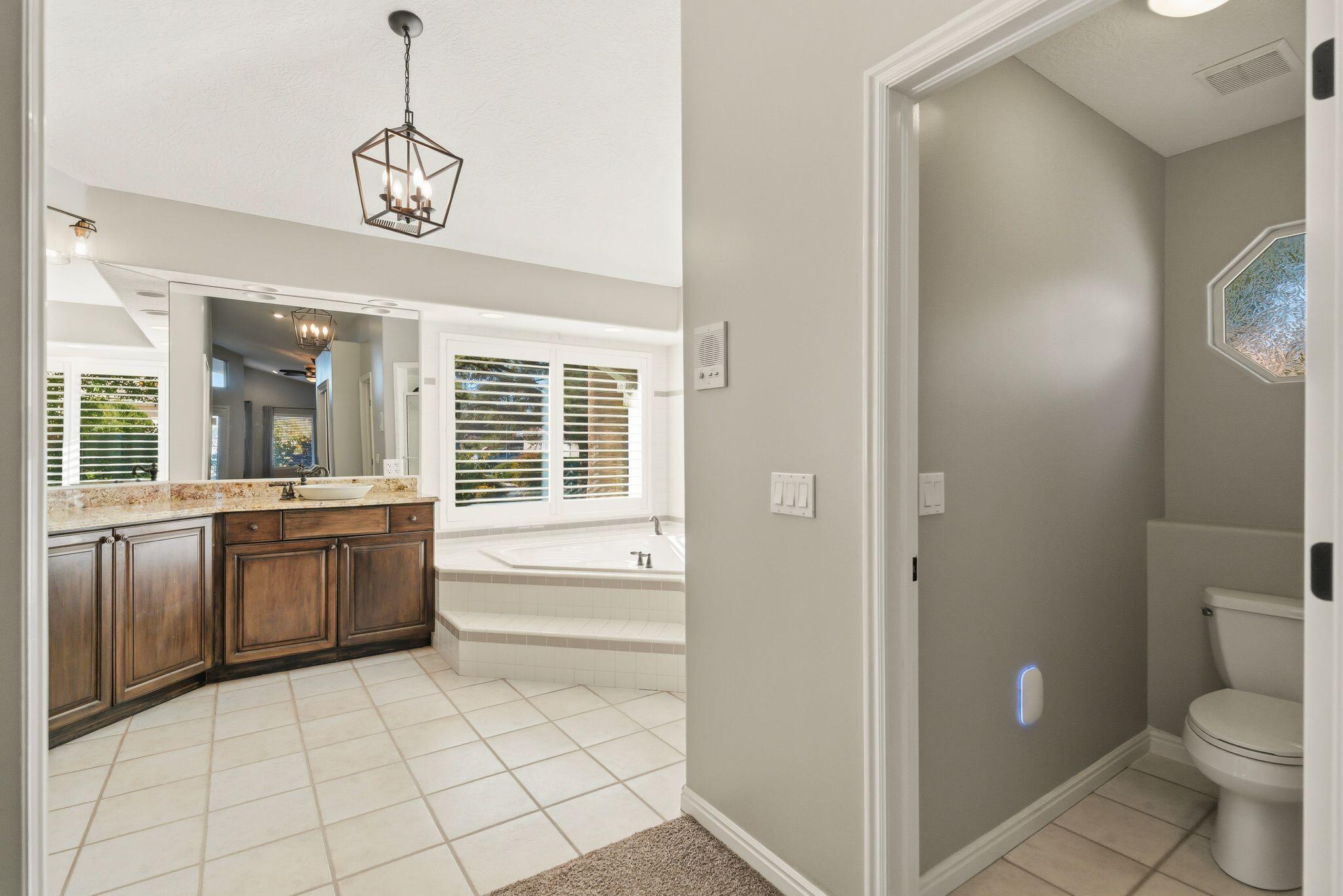 BOULDERS - Residential