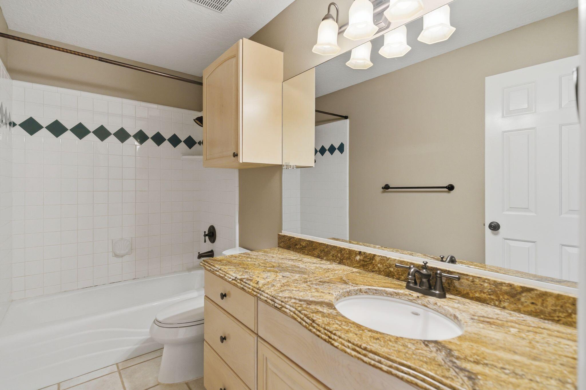 BOULDERS - Residential