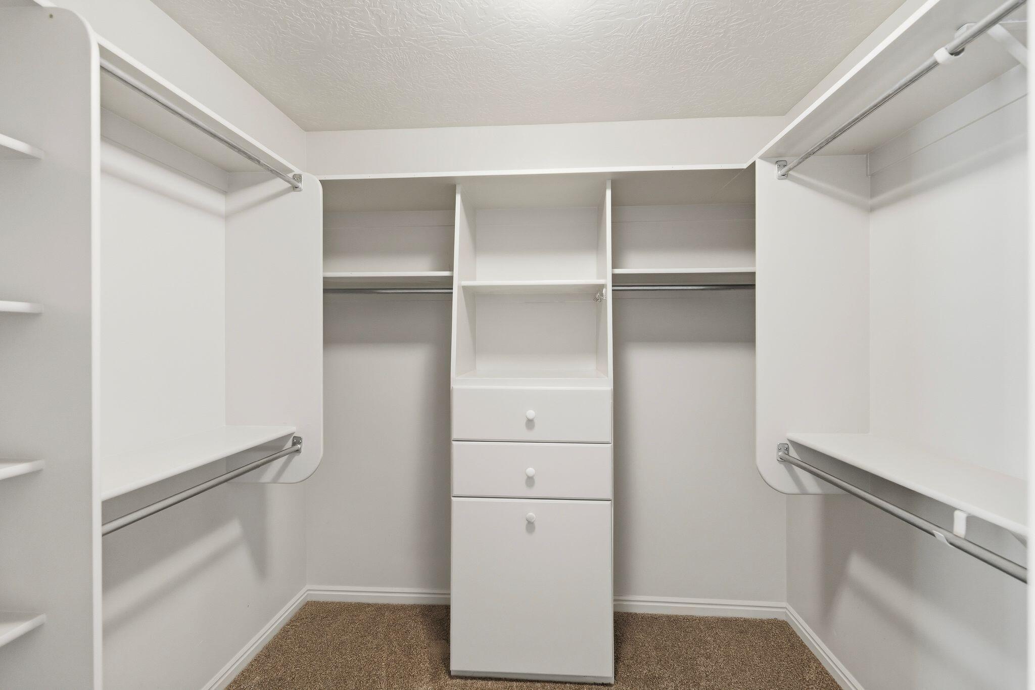 BOULDERS - Residential