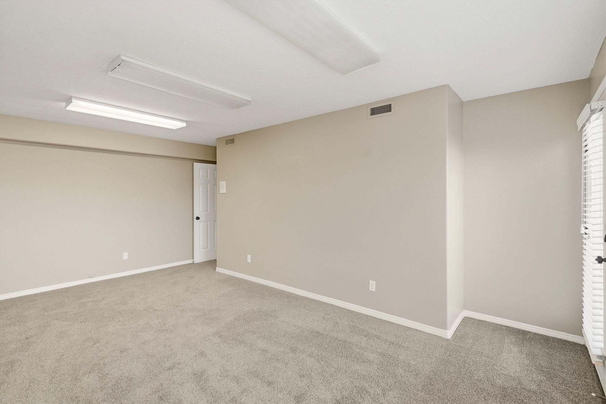 BOULDERS - Residential