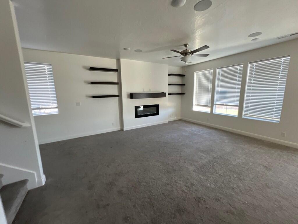 DESERT COLOR COMM - Residential