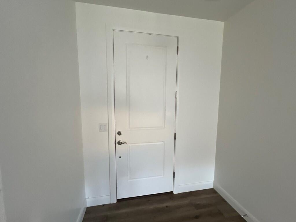 DESERT COLOR COMM - Residential