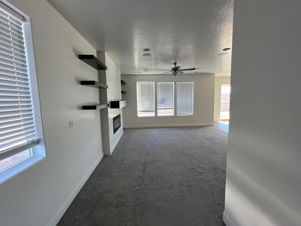 DESERT COLOR COMM - Residential