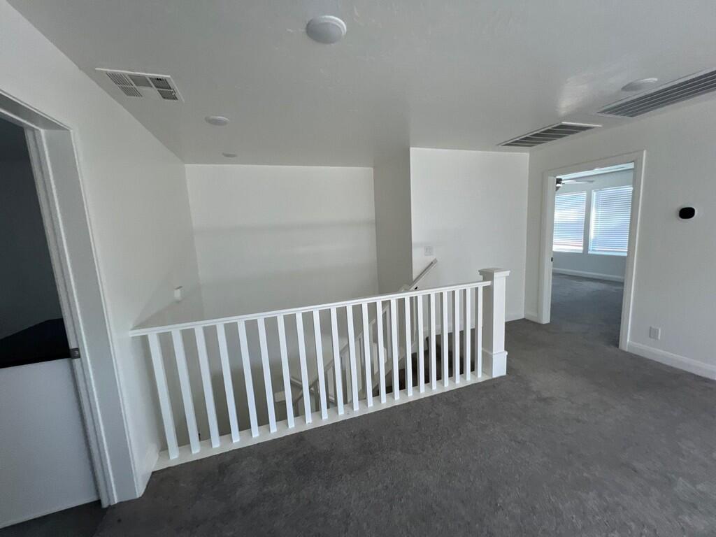 DESERT COLOR COMM - Residential