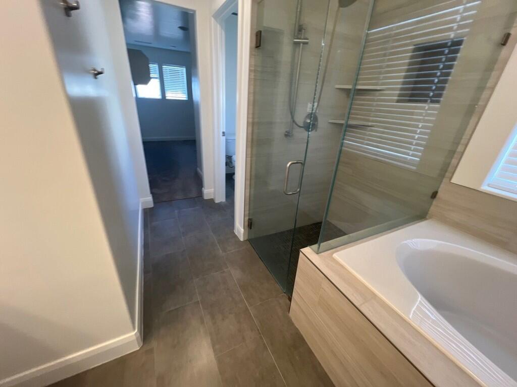 DESERT COLOR COMM - Residential