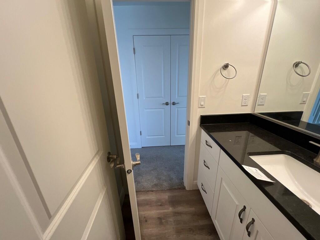 DESERT COLOR COMM - Residential