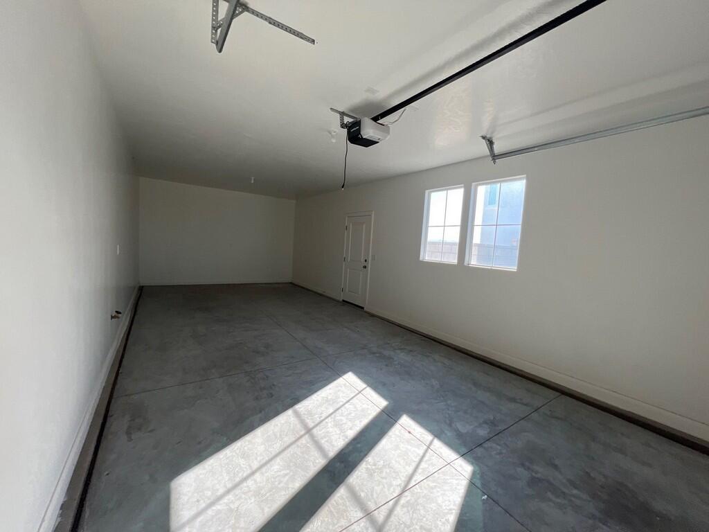 DESERT COLOR COMM - Residential