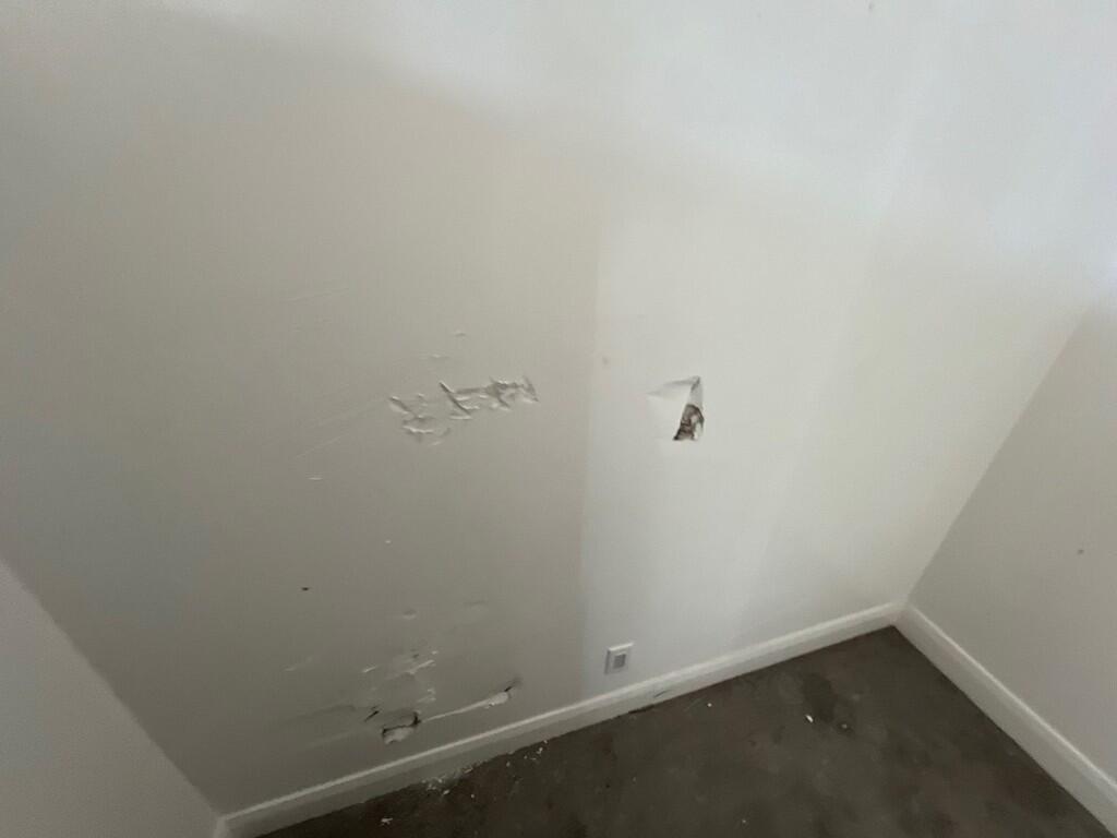 DESERT COLOR COMM - Residential