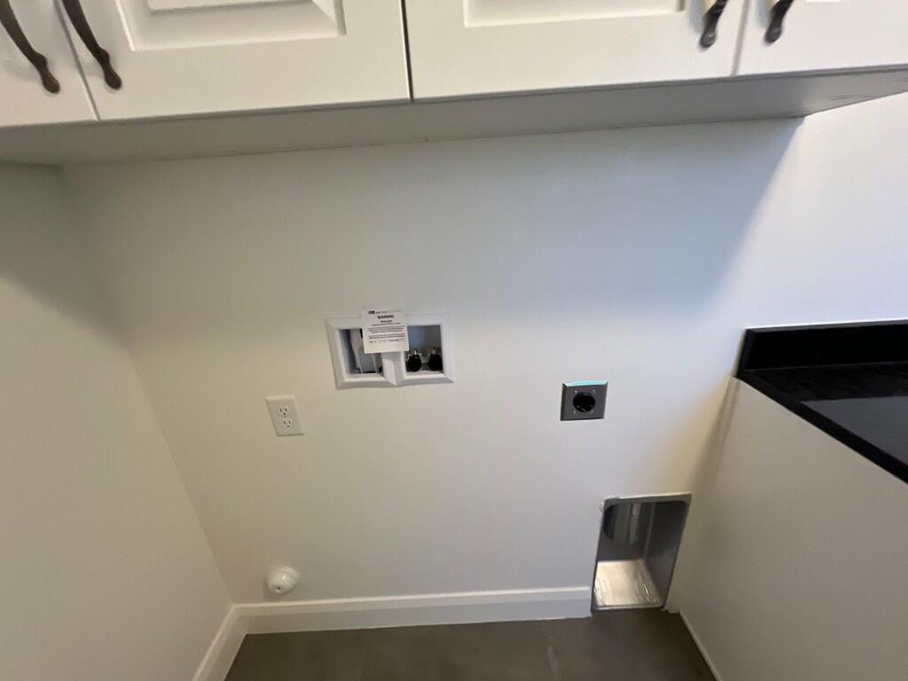 DESERT COLOR COMM - Residential