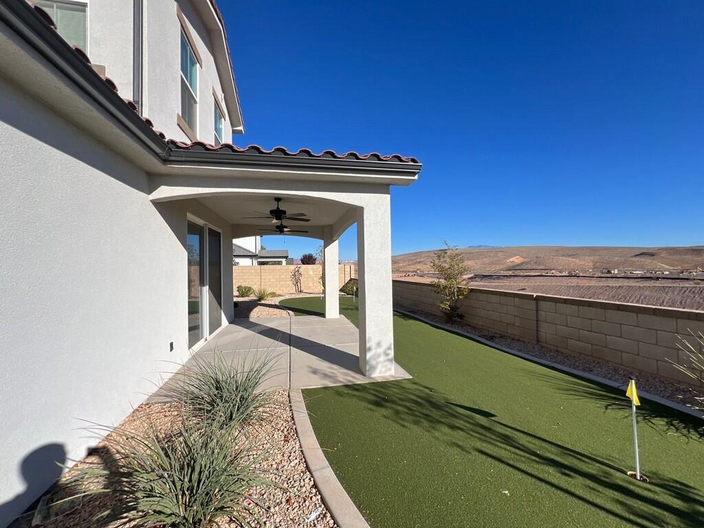 DESERT COLOR COMM - Residential