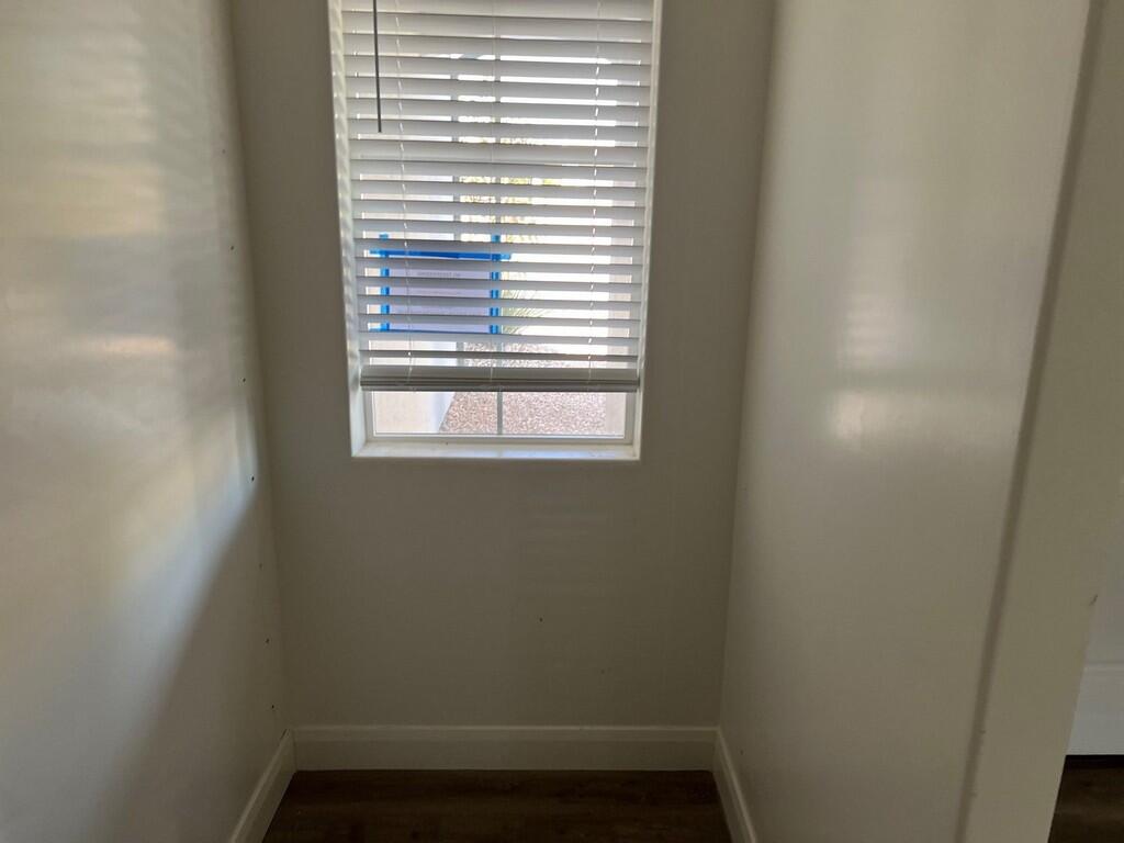 DESERT COLOR COMM - Residential