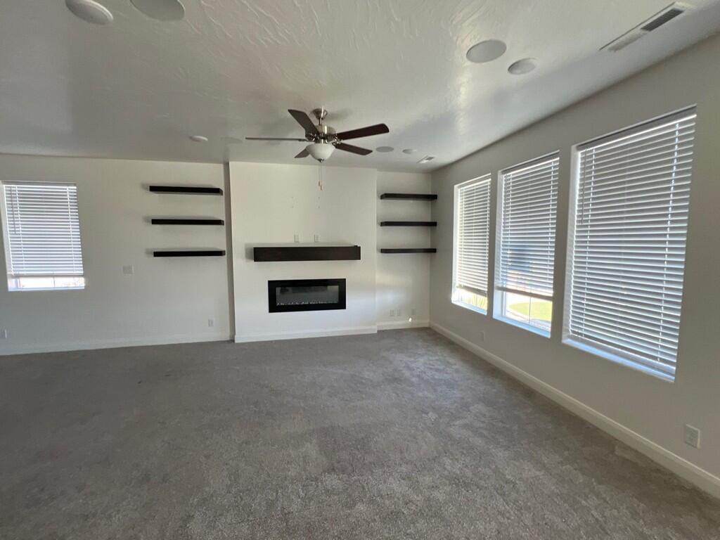 DESERT COLOR COMM - Residential