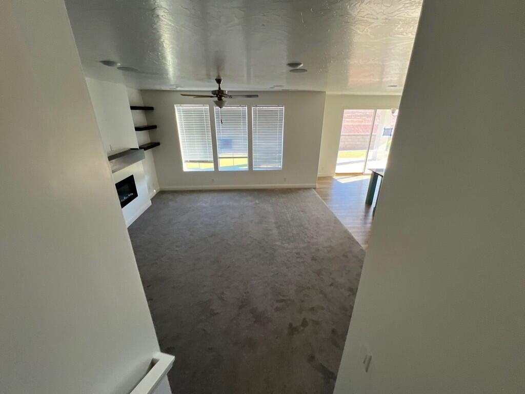 DESERT COLOR COMM - Residential