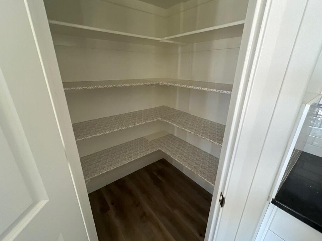 DESERT COLOR COMM - Residential