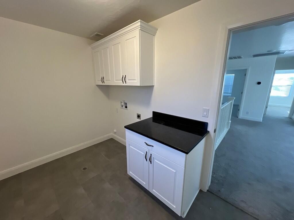 DESERT COLOR COMM - Residential