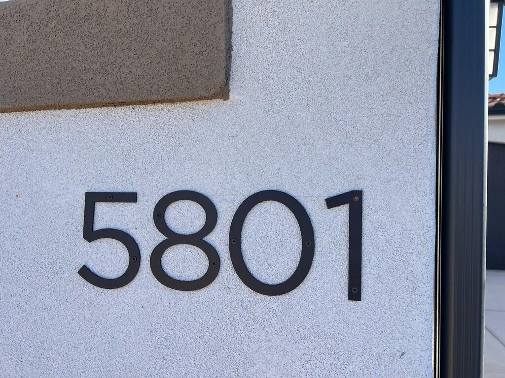 DESERT COLOR COMM - Residential