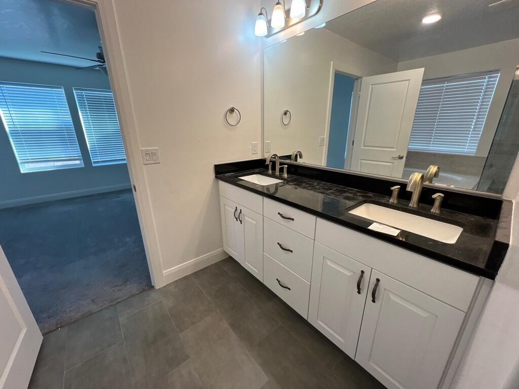 DESERT COLOR COMM - Residential