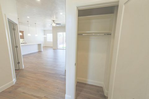 Tiny photo for 3091 W 550 N, Hurricane, UT 84737 (MLS # 25-260649)