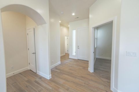 Tiny photo for 3091 W 550 N, Hurricane, UT 84737 (MLS # 25-260649)