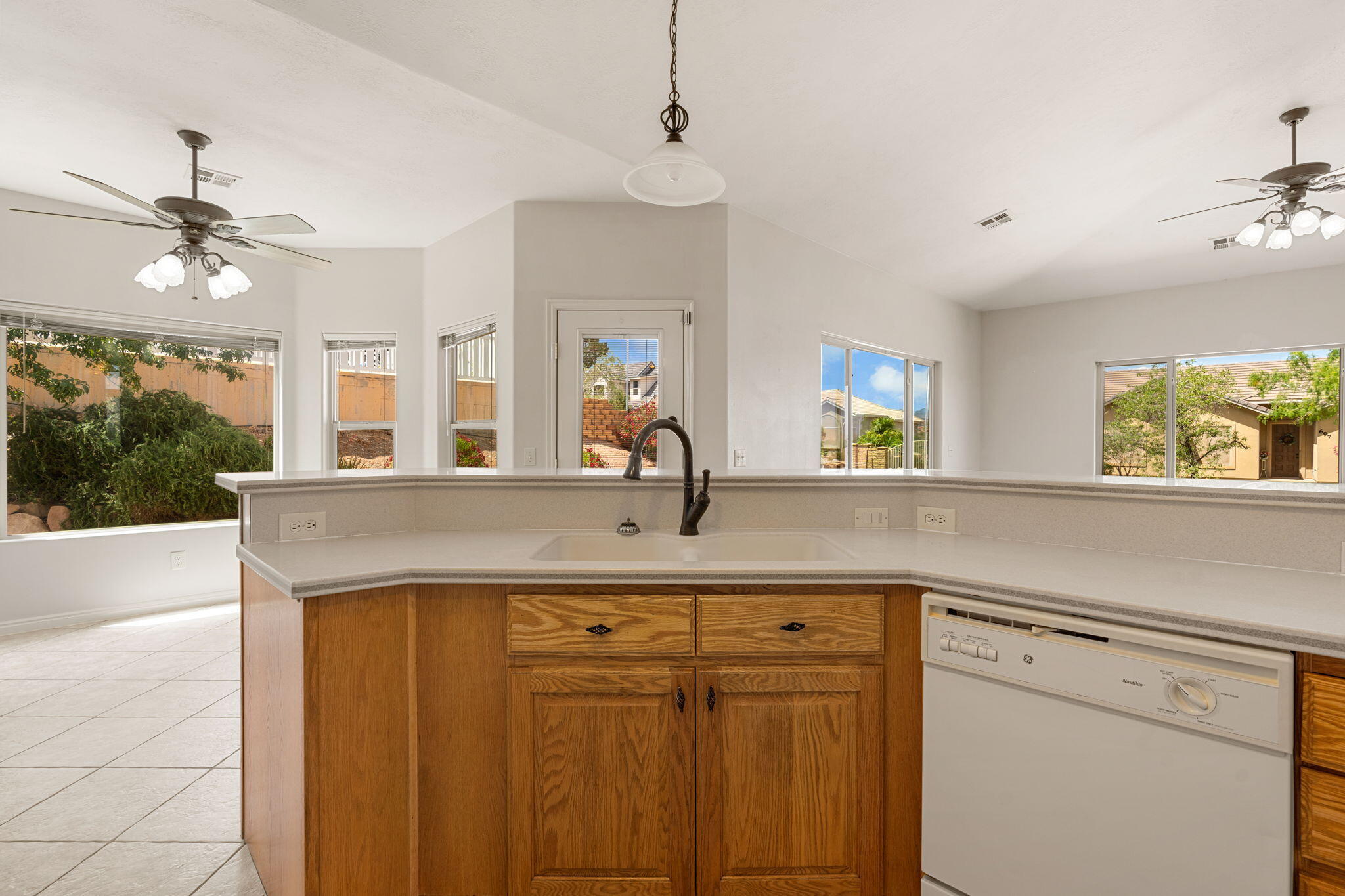 BLOOMINGTON HILLS - Residential