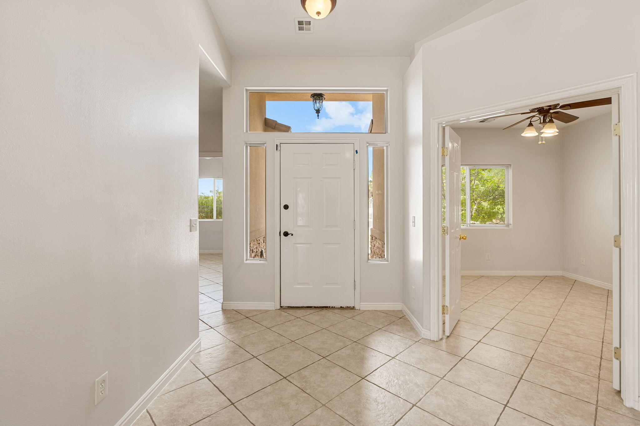 BLOOMINGTON HILLS - Residential