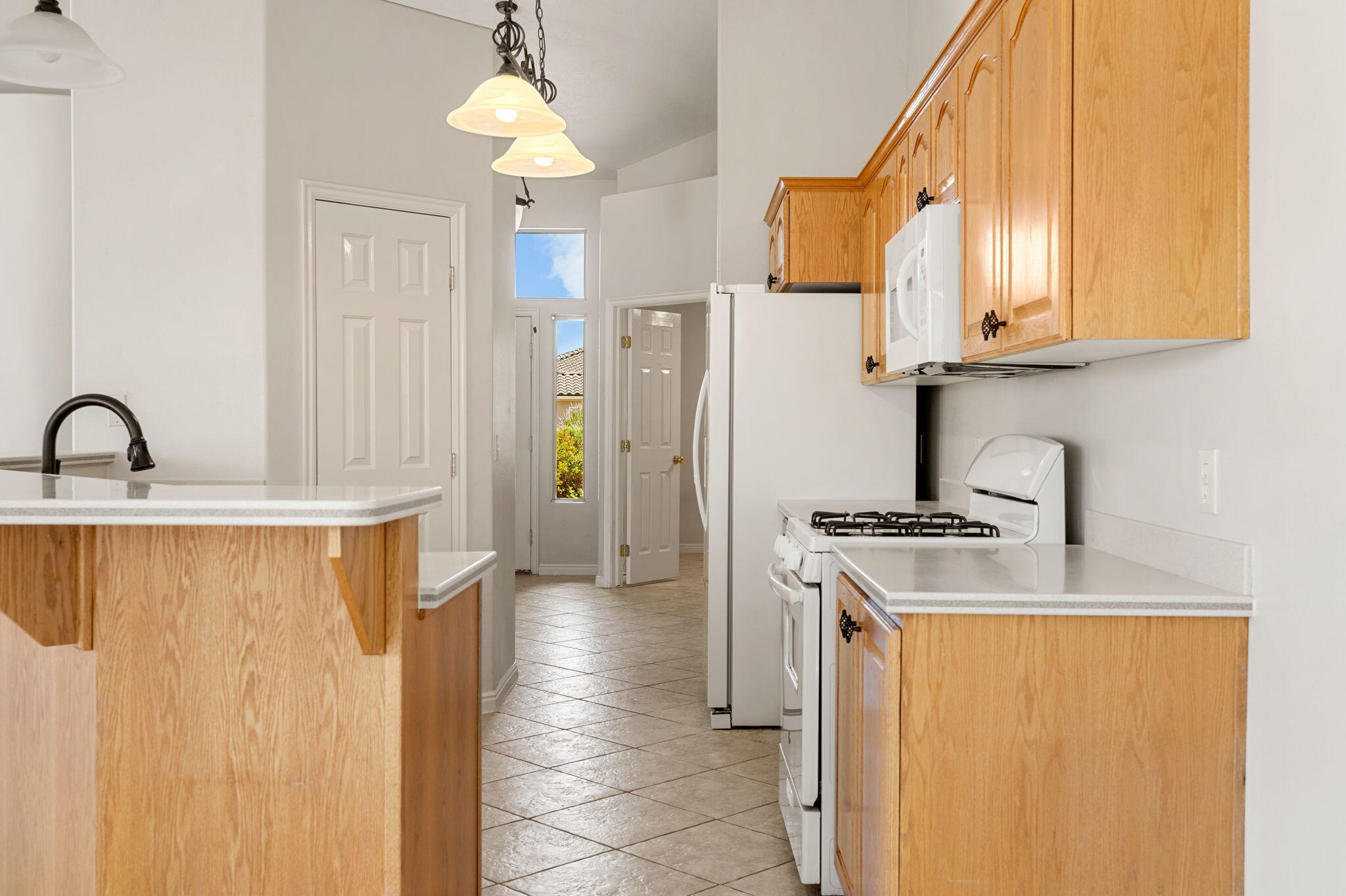 BLOOMINGTON HILLS - Residential