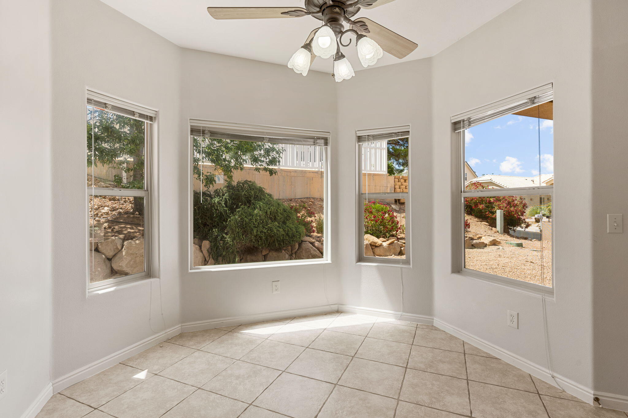 BLOOMINGTON HILLS - Residential