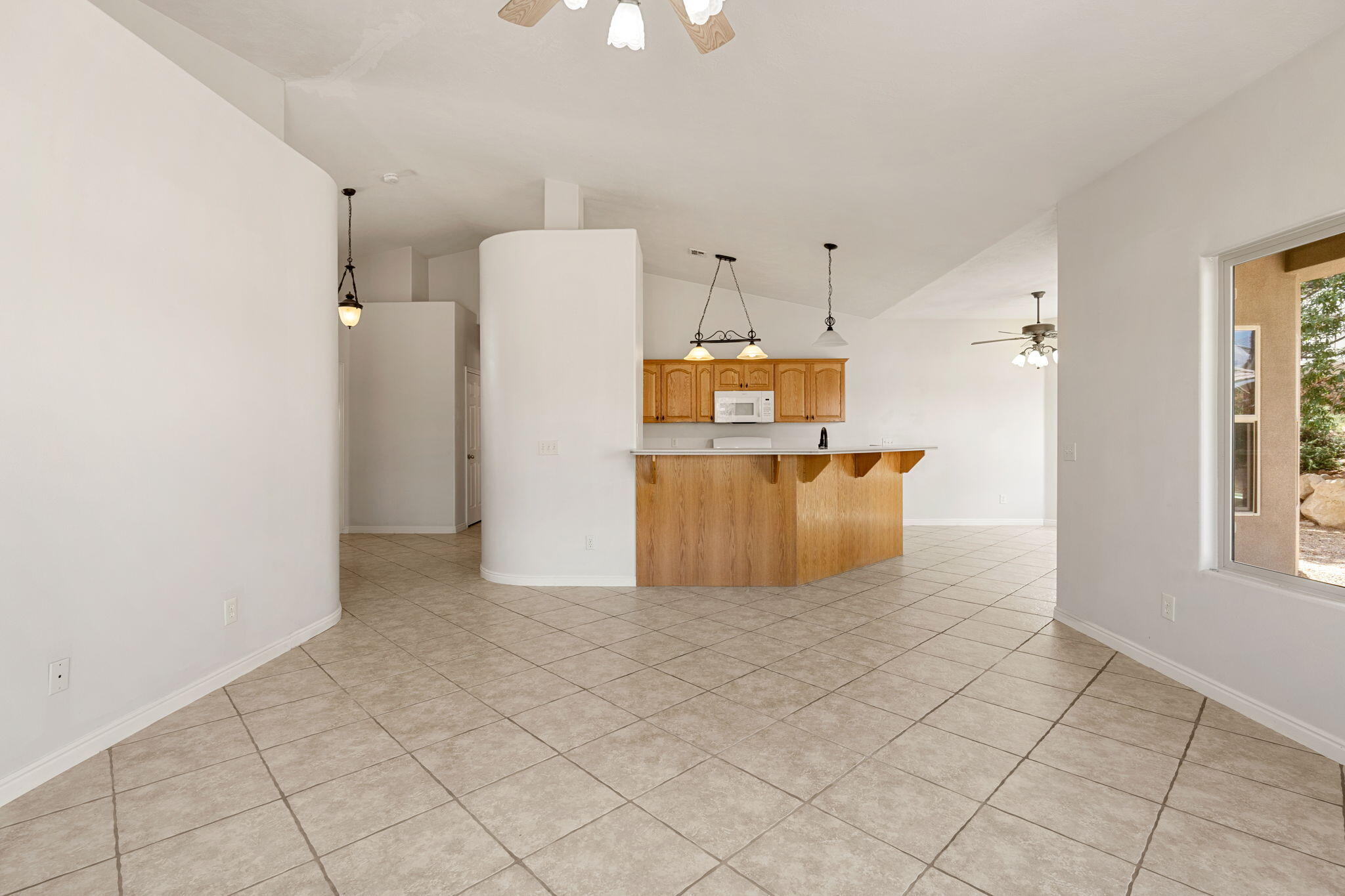 BLOOMINGTON HILLS - Residential