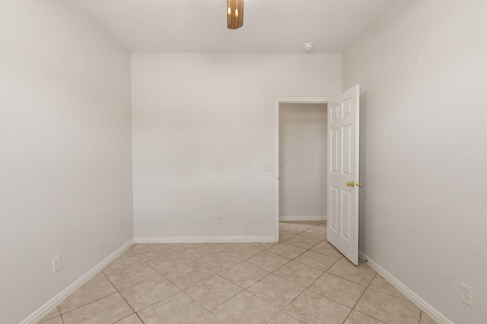 BLOOMINGTON HILLS - Residential