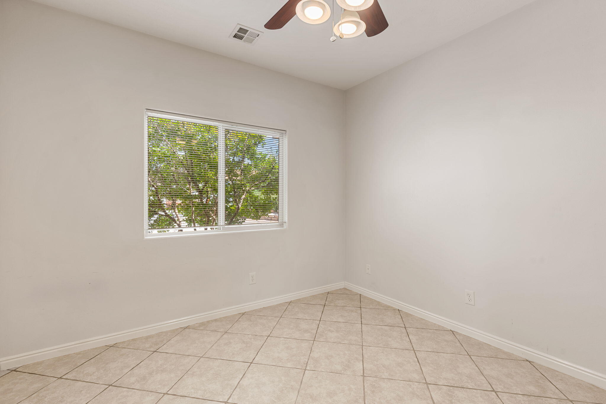 BLOOMINGTON HILLS - Residential