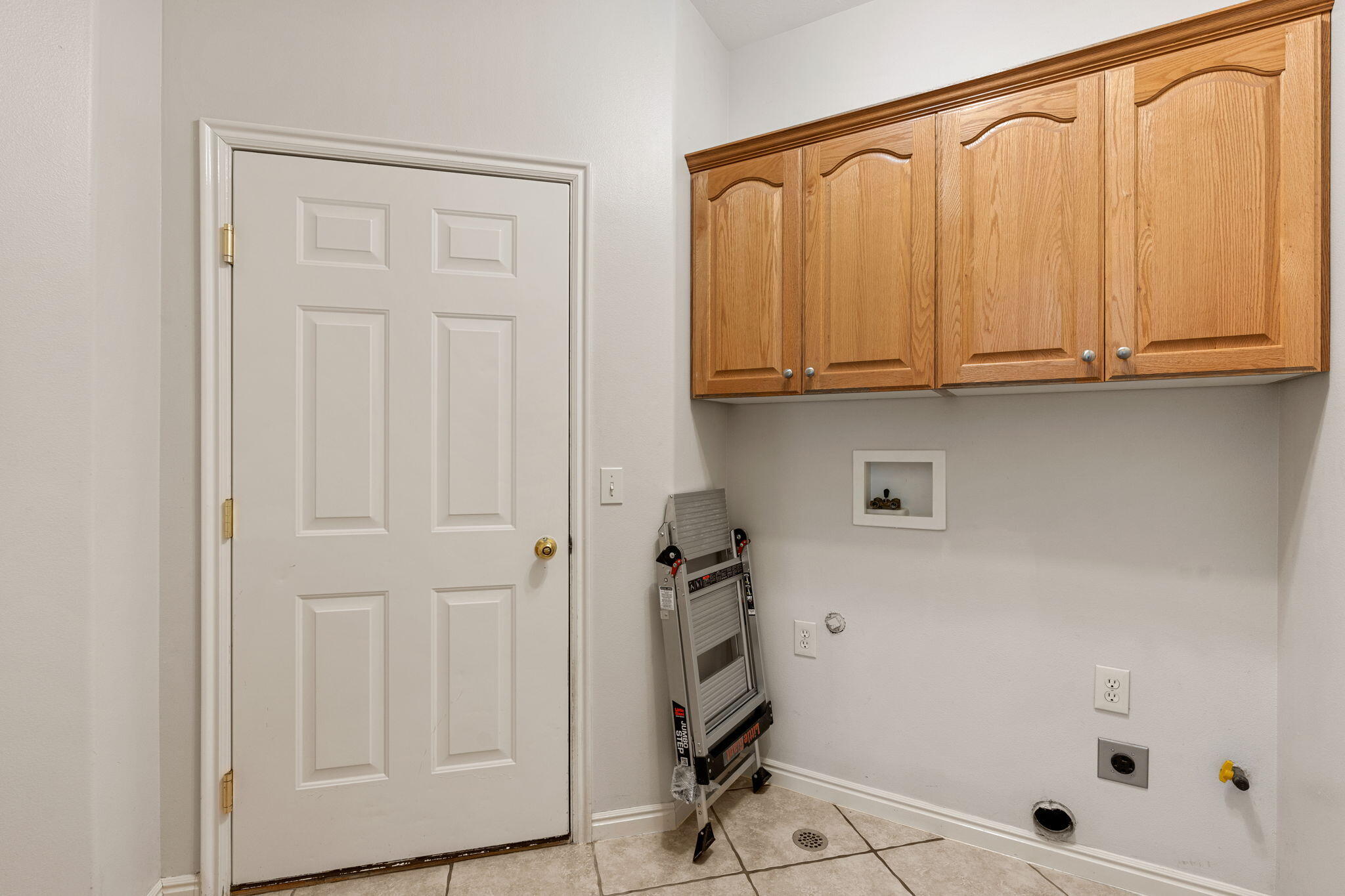 BLOOMINGTON HILLS - Residential