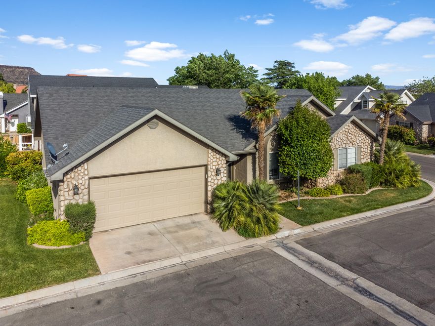 Charming St. George Home in an Amazing Location! Within biking distance to Bearclaw Poppy Trailhead - great for biking or hiking. Just 15 minutes to Snow Canyon and 11 minutes to downtown St. George. Well-maintained home, ideal as a vacation getaway or full-time residence. Spacious great room perfect for gatherings and entertaining. Large primary bedroom featuring its own bathroom and two separate closets. Comfortable, decent-sized secondary bedrooms and guest bathroom with shower. Some furniture included at no additional cost.