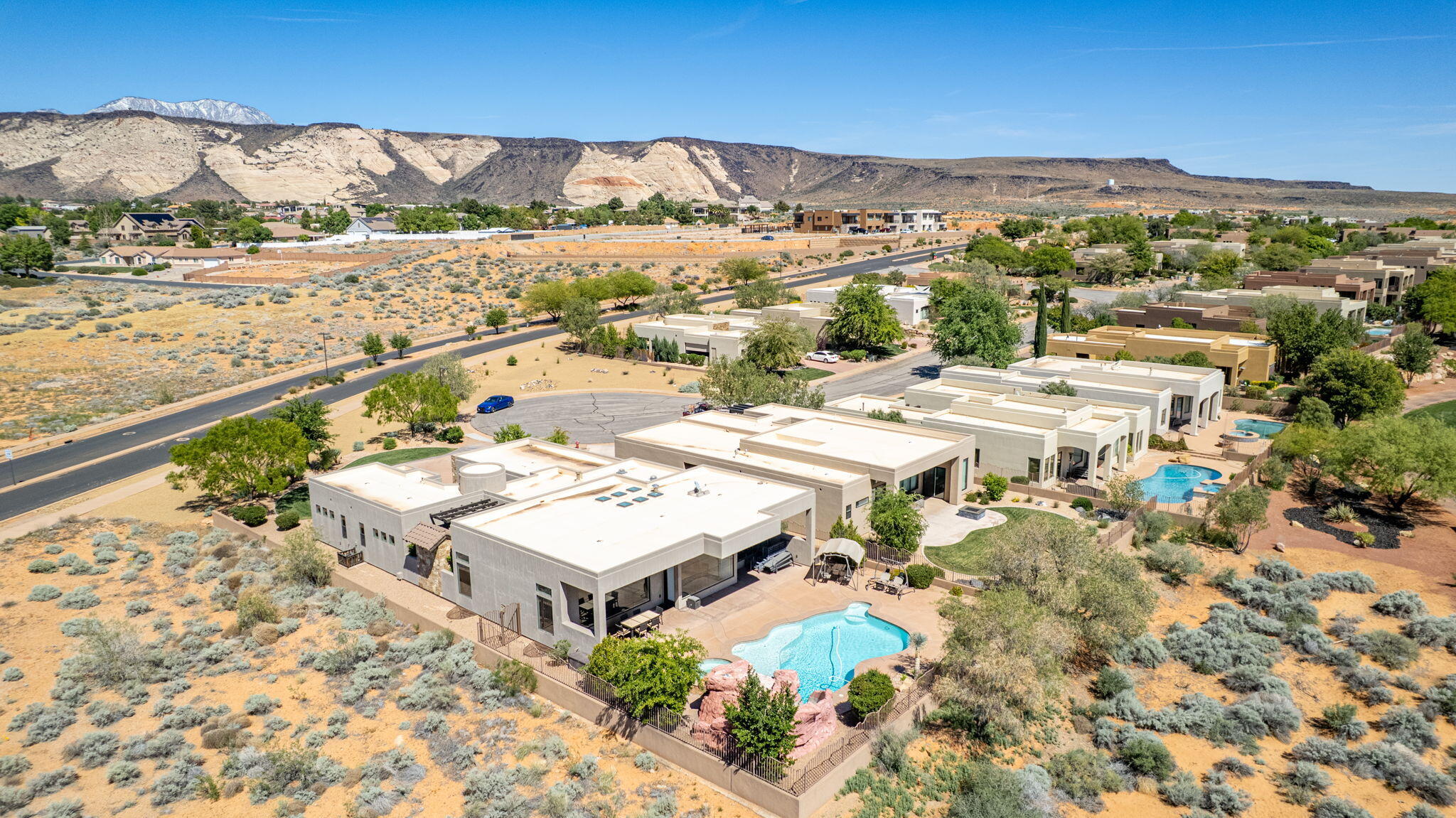 LEDGES OF ST GEORGE - Residential